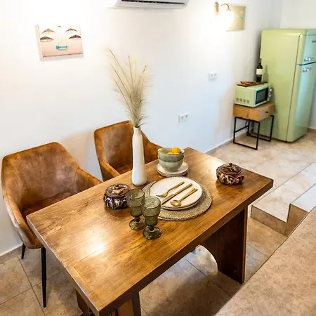 Slona, Heritage In Old Town Villa