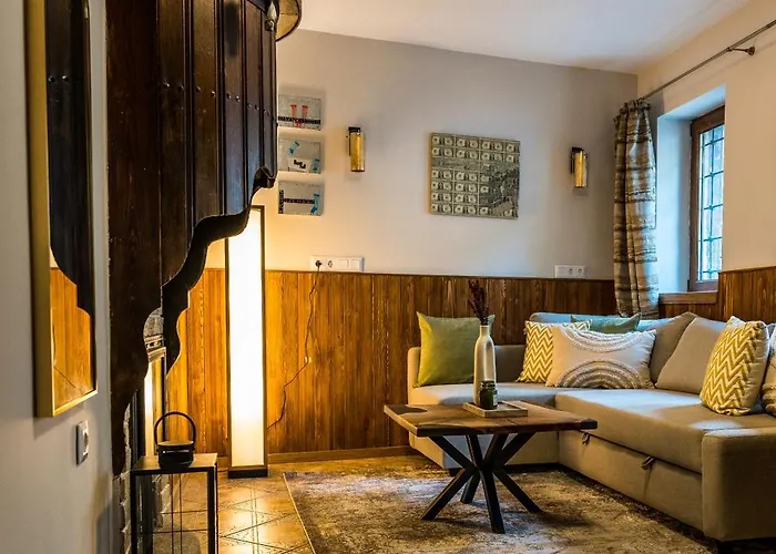 Villa Slona, Heritage In Old Town *